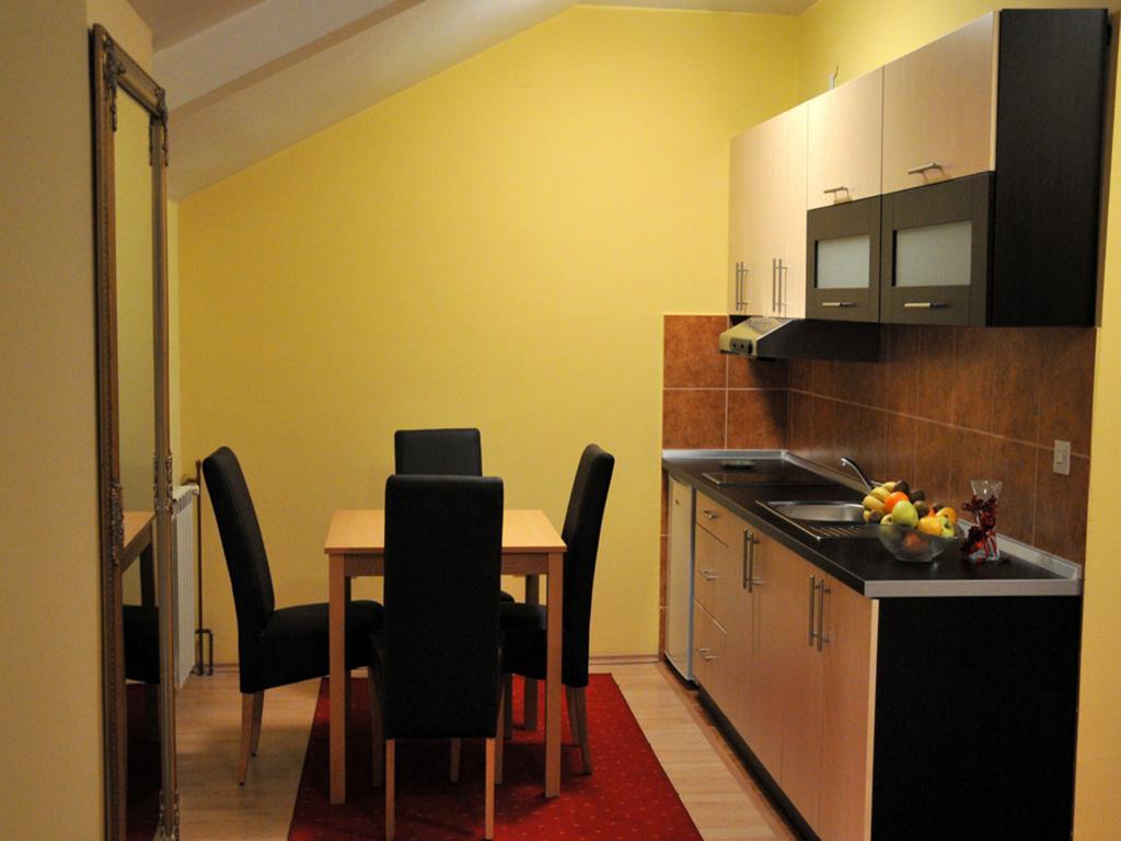 Hotel Arizona Sarajevo Lukavica Ngoại thất bức ảnh