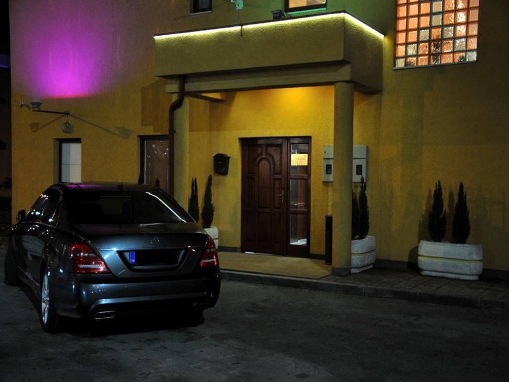 Hotel Arizona Sarajevo Lukavica Ngoại thất bức ảnh