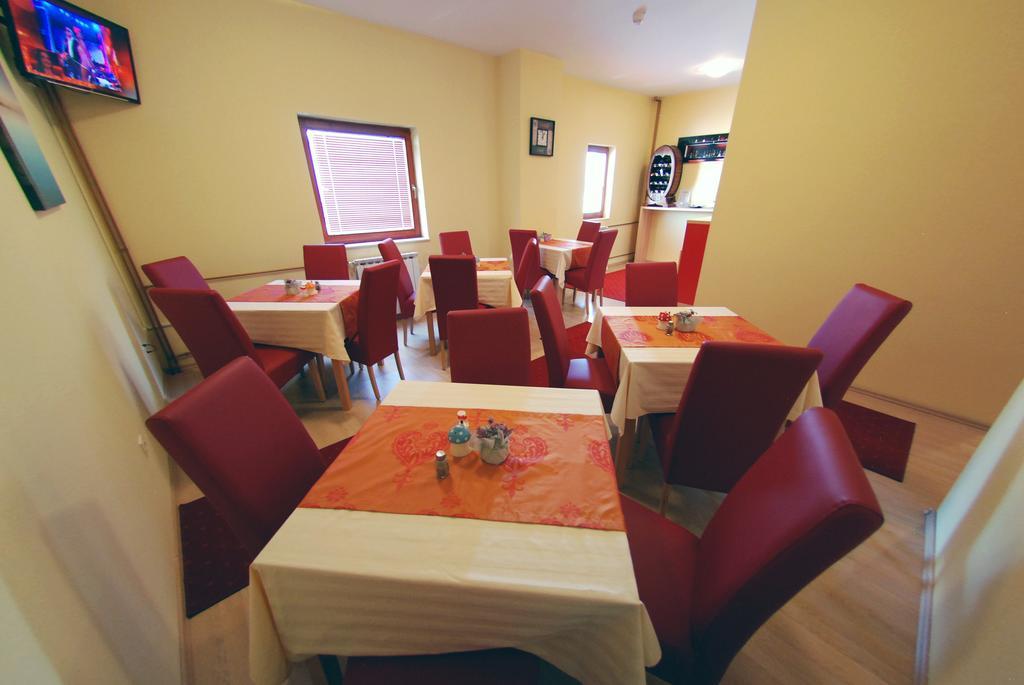 Hotel Arizona Sarajevo Lukavica Ngoại thất bức ảnh