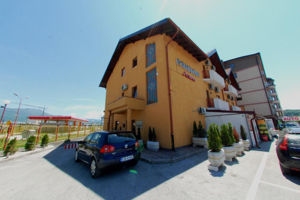 Hotel Arizona Sarajevo Lukavica Ngoại thất bức ảnh